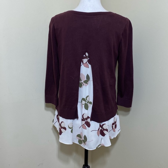 Loft Outlet || Woman’s Purple Mixed Print Floral Sweater Top size SP - Picture 3 of 6
